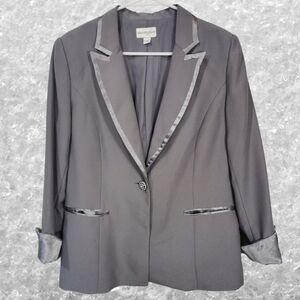 NWOT Vanity Fair Single Button Blazer in Grey w/Satin Trim Sz 12 Open To Offers